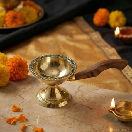 Pure Brass Aarti Diya with Wooden Handle for Puja, Temple Rituals and Camphor Lighting