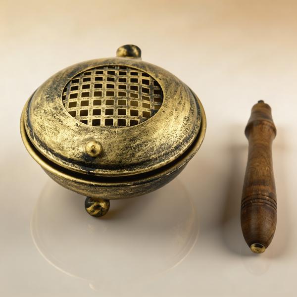 Antique Brass Dhoop Dani with Wooden Handle for Puja | Traditional Sambrani Burner for Incense and Home Fragrance